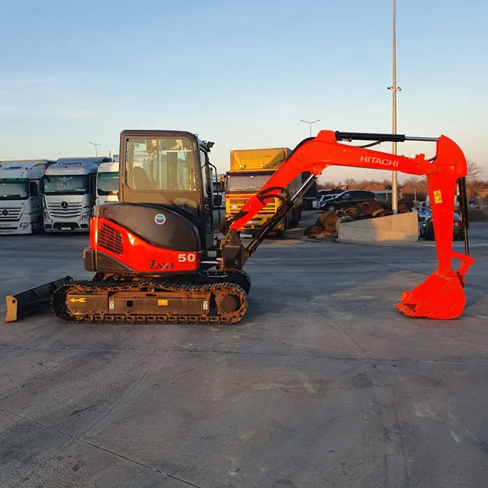 Багер Hitachi ZX 50U, 5 тона, 2017г, 2000 моточаса - 697